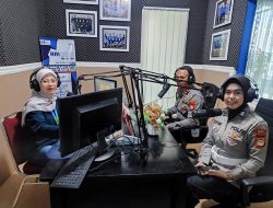 Ops Ketupat, Satlantas Polres Bone Imbau Warga Melalui Dialog Interaktif di Radio