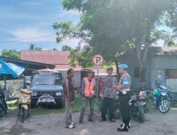 Personel Polsek Patimpeng Beri Edukasi Tukang Parkir. Ini yang Disampaikan