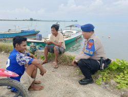 Cegah Aktivitas Penagkapan Ikan dengan Cara Illegal,  Satpolairud Polres Bone Temui Nelayan