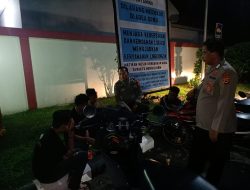 Cegah Gangguan Kamtibmas, Personel Polsek Mare Lakukan Patroli Dialogis Malam Hari