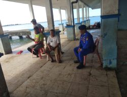 Sambangi Masyarakat Nelayan di PPI Lonrae, Satpolairud Polres Bone Selipkan Imbauan Kamtibmas