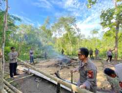 Sinergitas TNI-Polri dan Pemerintah Kecamatan Bengo Membongkar Arena Judi Sabung Ayam di Desa Bulu Allaporenge