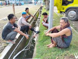 Temui Pengguna Jasa, Polisi di Pelabuhan Bajoe Berikan Edukasi Keselamatan