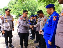 Kapolri Tinjau Posko Pengungsi Erupsi Gunung Lewotobi di NTT