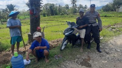 Melalui Sambang Desa, Bhabinkamtibmas Sampaikan Himbauan Kamtibmas, Ini yang Disampaikan