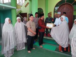 Bhabinkamtibmas Polsek Tanete Riattang Hadiri Safari Ramadhan di Masjid Nurul Taqwa