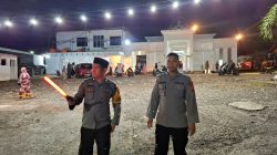 Pastikan Kondusif, Personel Polsek Libureng Pengamanan Shalat Tarawih di Mesjid Baburrahman