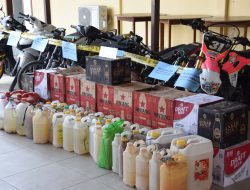 Jelang Idul Fitri 1446 H, Kapolres Bone dan Forkopimda Gelar Konferensi Pers Hasil Operasi Pekat