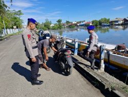 Temui Nelayan, PersonEl Satpolairud Polres Bone Sampaikan Himbauan Ini