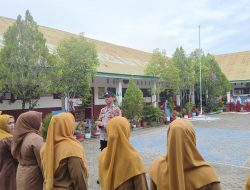 Kanit Bintibsos Sat Binmas Polres Bone Berikan Arahan kepada Guru SD Inpres 6/75 Manurunge, Ini Tujuannya