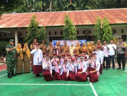 Bhabinkamtibmas Kelurahan Apala Hadiri Lomba Kebersihan dan Tata Upacara Sekolah Tingkat Sekolah Dasar di SD Negeri 207 Apala