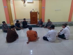 Silaturahmi dengan Pengurus Mesjid, Kapolsek Patimpeng Sampaikan Ini