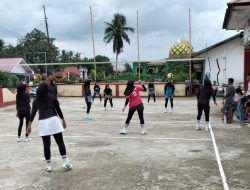 Polri Untuk Masyarakat, Polsek Patimpeng Beri Fasilitas dan Sarana Olahraga Bagi Masyarakat