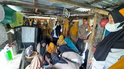 Polsek Awangpone Gerakan Bersama Eliminasi Kasus Miskin Ekstrim, Gizi Buruk dan Stunting di Desa Kajuara