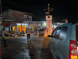 Polri Untuk Masyarakat, Polsek Dua Boccoe Laksanakan Pengamanan dan Pengawalan Keberangkatan Calon Jamaah Haji