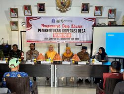 Kapolsek Awangpone Hadiri Musyawarah Desa Dalam Rangka Pembentukan Koperasi Merah Putih di Desa Cumpiga