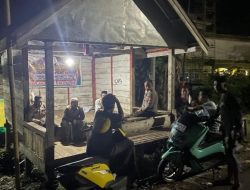 Sambangi Pos Kamling di Desa Cinnong, Kanit Binmas Polsek Sibulue Apresiasi Warga