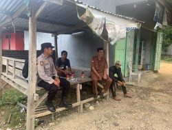 Bhabinkamtibmas Polsek Kahu Laksanakan Pembinaan Siskamling di Desa Binaan, Ini Tujuannya