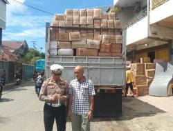 Satlantas Polres Bone Gelar Pendataan dan Sosialisasi Dampak Negatif Kendaraan Over Dimensi Over Load