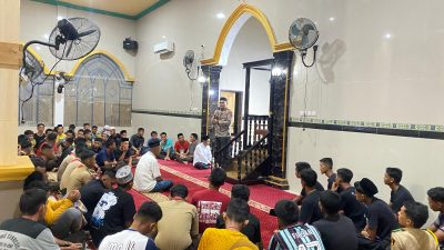 AIPTU Muh. Anas Sampaikan Ceramah Agama kepada Anggota Saka Bhayangkara dan Jamaah Masjid Miftahul Khair