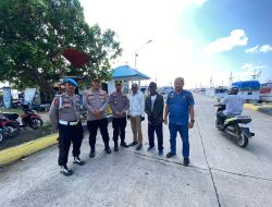 Pantau Aktifitas Buruh di Pelabuhan Rakyat, Kapolsek Temui dan Berikan Edukasi Kamtibmas