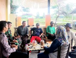 Sinergi TNI-Polri dan Petani: Bhabinkamtibmas dan Babinsa Sambangi Kelompok Tani