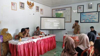 Wujudkan Pengelolaan Dana Desa yang Transparan, Bhabinkamtibmas Hadiri Kegiatan Monev