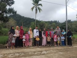 Jalin Keakraban, Kapolsek Bontocani Iptu Kamaluddin S.H Silaturahmi Bersama Warga Desa Bana
