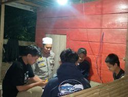 Jaga Kamtibmas di Desa Binaannya, Bhabinkamtibmas Polsek Barebbo Laksanakan Pembinaan Satkamling