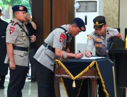 Kapolda Sulsel Pimpin Upacara Sertijab dan Pelantikan Pejabat Utama serta Kapolres Jajaran Polda Sulsel