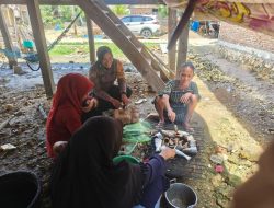 Sambang di Desa Samaelo, Polwan Polsek Barebbo: Pererat Hubungan dengan Warga