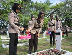 Kapolsek Lamuru Pimpin Ziarah Rombongan Peringati Hari Jadi ke-77 Polwan RI