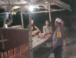 Upaya Bersama Menjaga Kamtibmas, Bhabinkamtibmas Polsek Cenrana Lakukan Pembinaan Satkamling