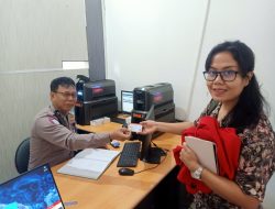 Satlantas Polres Bone Layani Pemohon SIM Secara Humanis