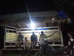 Sambangi Pos Kamling, Bhabinkamtibmas Desa Mico Pastikan Kamtibmas Tetap Kondusif