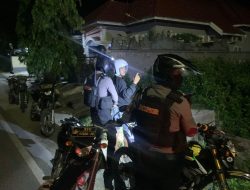 Tingkatkan Patroli Blue Ligth, Personel Samapta Polres Bone Pastikan Kota Bone Aman Kondusif