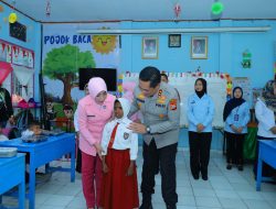 Kapolda Sulsel dan Ketua Bhayangkari Daerah Tinjau SPPG Yayasan Kemala Bhayangkari Polda Sulsel