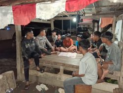 Bhabinkamtibmas Laksanakan Pembinaan Satkamling di Desa Binaan, Ini Harapannya