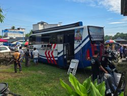 SIM Keliling Satlantas Polres Bone Sambangi Pasar Carebbu Awangpone