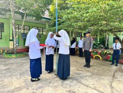 Bhabinkamtibmas Polsek Lamuru Jadi Pembina Upacara di MTs Jangkali, Tekankan Larangan Siswa Mengendarai Sepeda Motor