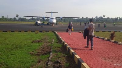 Polsek Awangpone Memantau Keberangkatan ATR FLYJAYA Menuju Kendari Pada Minggu Pertama November 2025