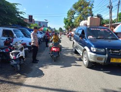 Ciptakan Kamtibmas Kondusif, Personel Polsek Awangpone Lakukan Pengamanan di Pasar Paccing  