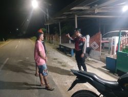 Berikan Pesan Kamtibmas, Personel Unit Samapta Polsek Cenrana Lakukan Patroli
