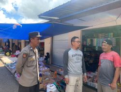 Berikan Rasa Aman, Polsek Tellu Limpoie Laksanakan Patroli dan Pengamanan Pasar Tradisional 