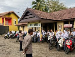 Puluhan Pelajar Terjaring Razia Helm, Kapolsek Lamuru Beri Teguran dan Edukasi Keselamatan