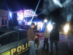 Pastikan Kamtibmas Tetap Kondusif, Personel Polsek Palakka Lakukan Pengamanan di Pesta Pernikahan Warga