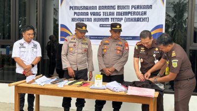 Kapolsek Salomekko Hadiri Pemusnahan Barang Bukti di Cabang Kejaksaan Negeri Bone Tonra