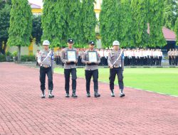 Kapolda Sulsel Pimpin Upacara Pemberian Penghargaan dan PTDH Personel Polda Sulsel, Tegakkan Reward and Punishment