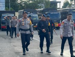 Kapolda Sulsel Pimpin Apel Pemberangkatan 100 Personel Satbrimob BKO ke Aceh untuk Tugas Kemanusiaan