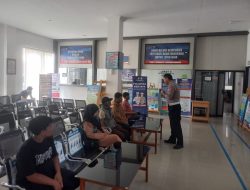 Polantas Menyapa, Satpas SIM Polres Bone Berikan Pelayanan dan Pengarahan kepada Pemohon SIM